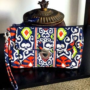 Vera Bradley Wristlet NWOT